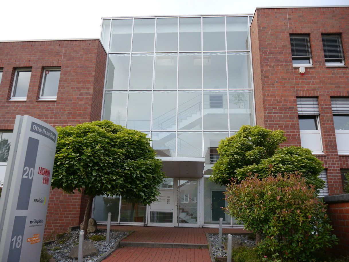 Außenansicht vom Gebäude Otto-Hahn-Str. 20